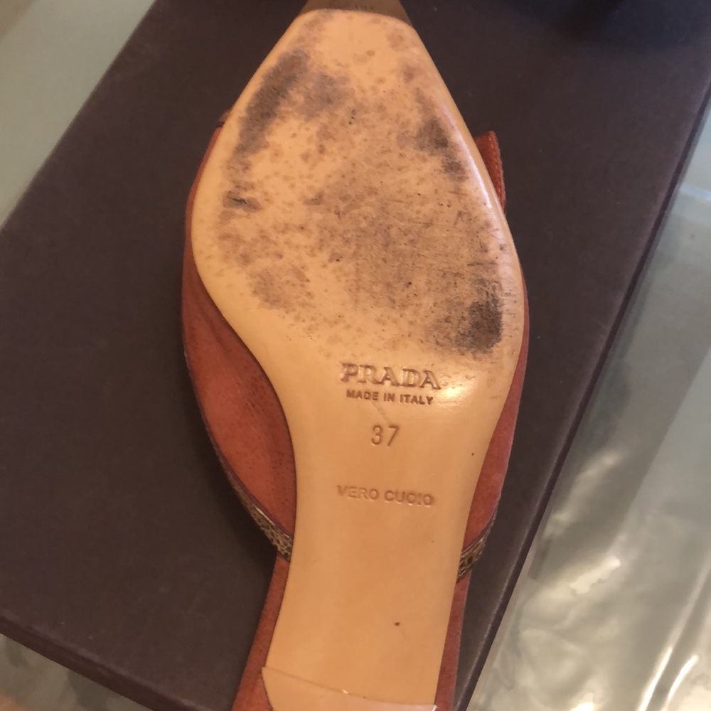 Shoes - Picture 5 of 6